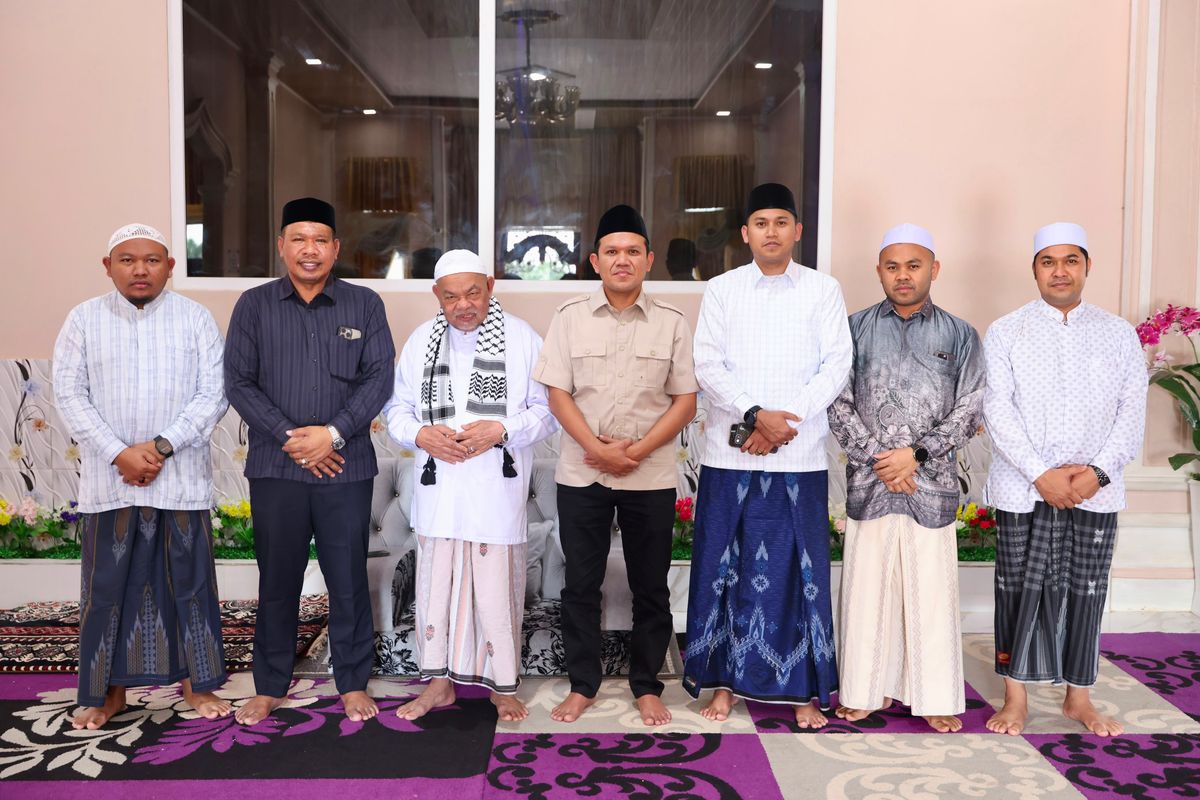Wagub Aceh Silaturahmi ke Dayah Abu Paya Pasi, Perkuat Sinergi Pemerintah dan Ulama