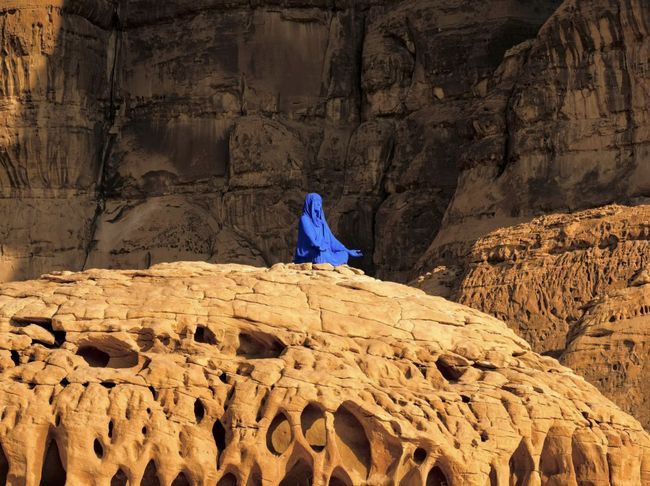 Polemik Keberadaan Patung Wanita Biru di Madinah, Dinilai Bertentangan