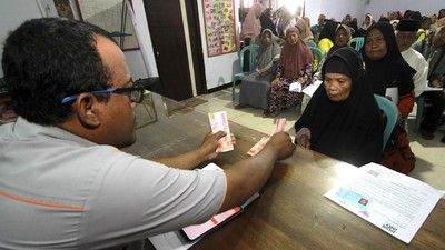 Pemerintah Tak Mau Warga Bergantung Bansos, Ini Strategi Kemenko PM