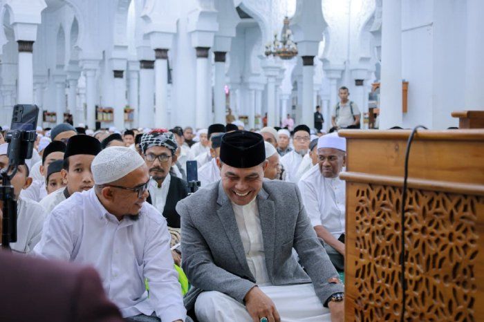 Bupati Aceh Besar Bersama Ribuan Masyarakat Ikut Zikir dan Doa Peringati Hari Damai Aceh 