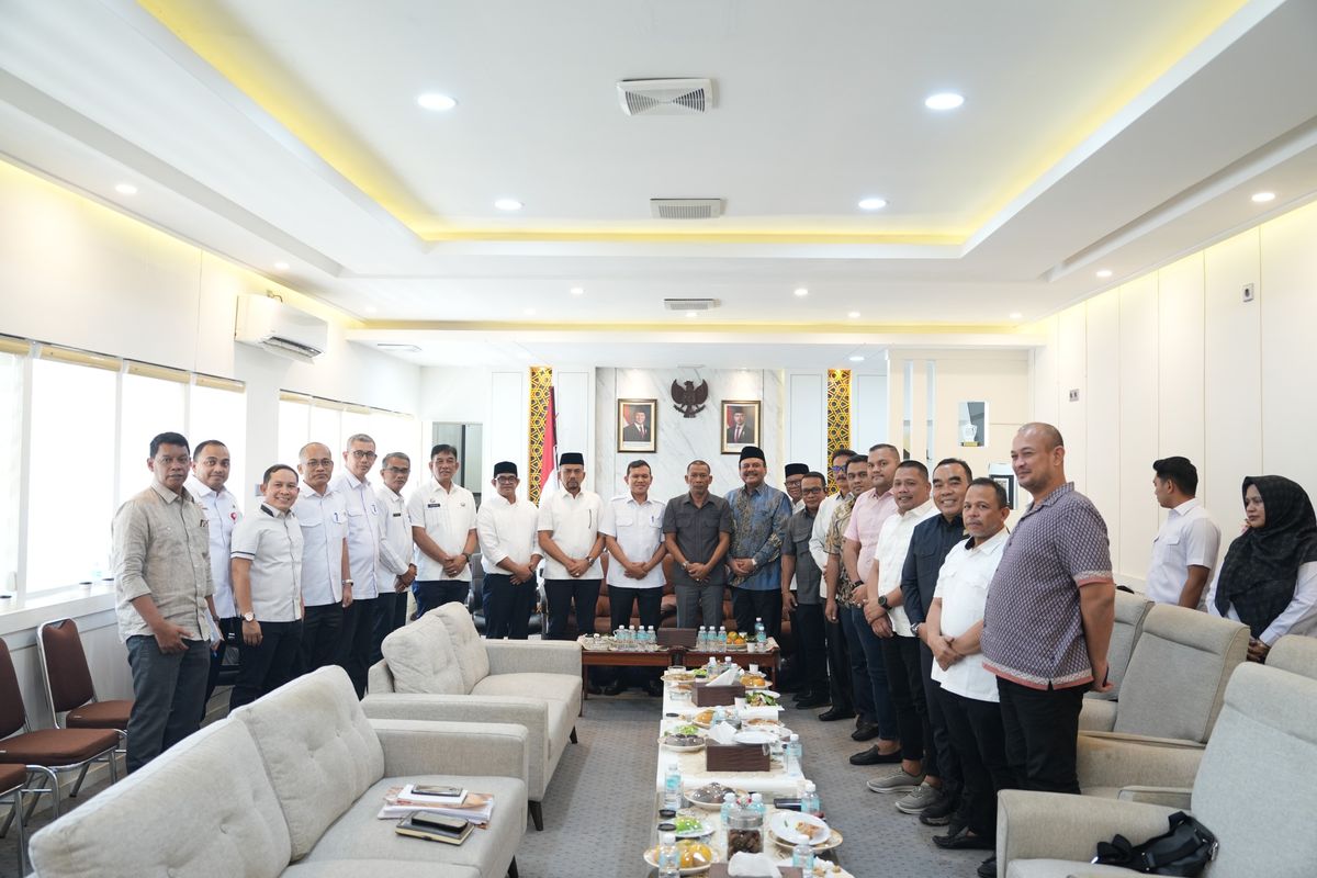 Wagub Aceh dan Pimpinan DPRA Bahas Percepatan Penyusunan APBA 2027
