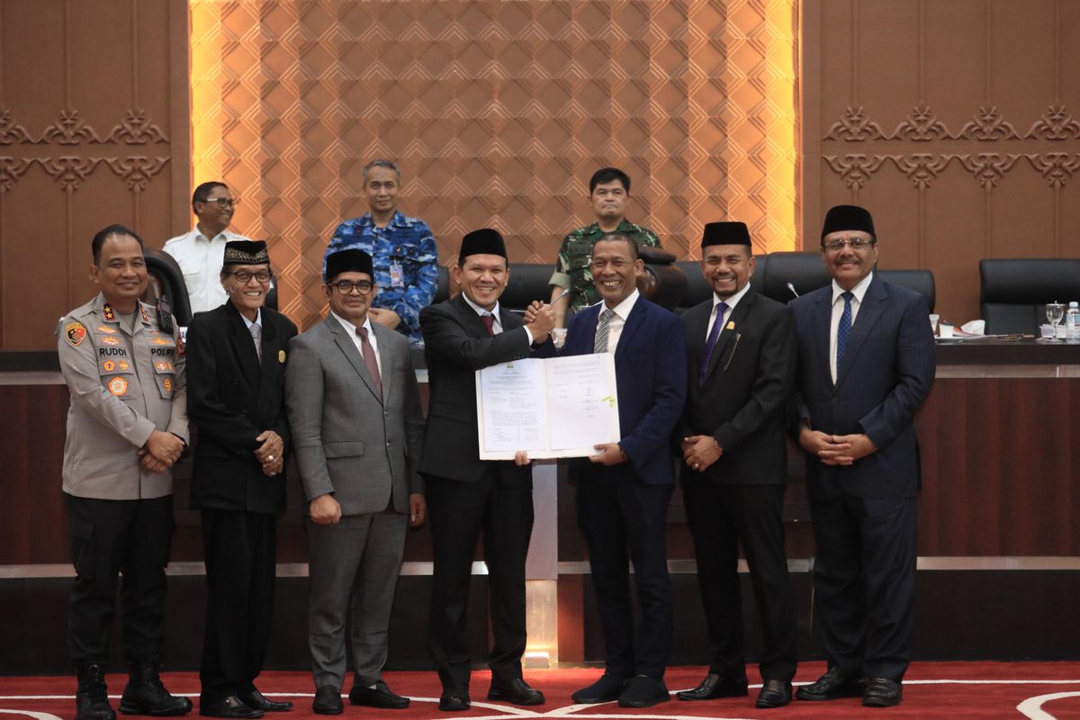 Semua Fraksi DPRA Setujui Pertanggungjawaban APBA 2025, Dek Fadh Janji Tindaklanjuti Rekomendasi BPK