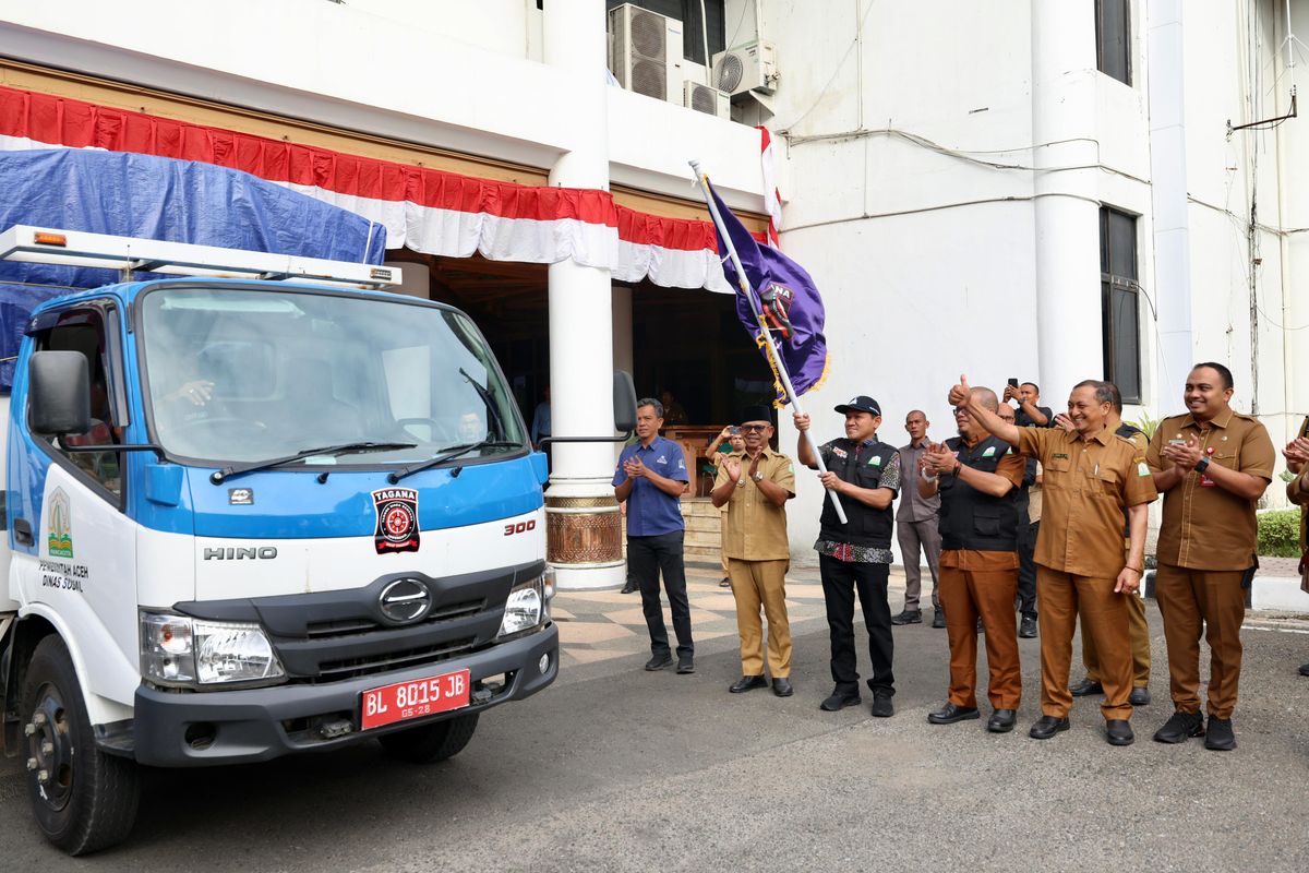 Wagub Aceh Lepas Bantuan Logistik Bencana untuk 23 Kabupaten/Kota, Pastikan Kebutuhan Masyarakat Siap Ditangani