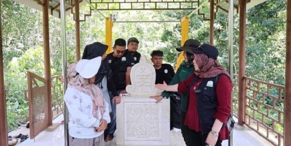 Dinsos Aceh Tempuh Medan Ekstrem ke Makam Cut Nyak Meutia, Perkuat Pelestarian Situs Pahlawan