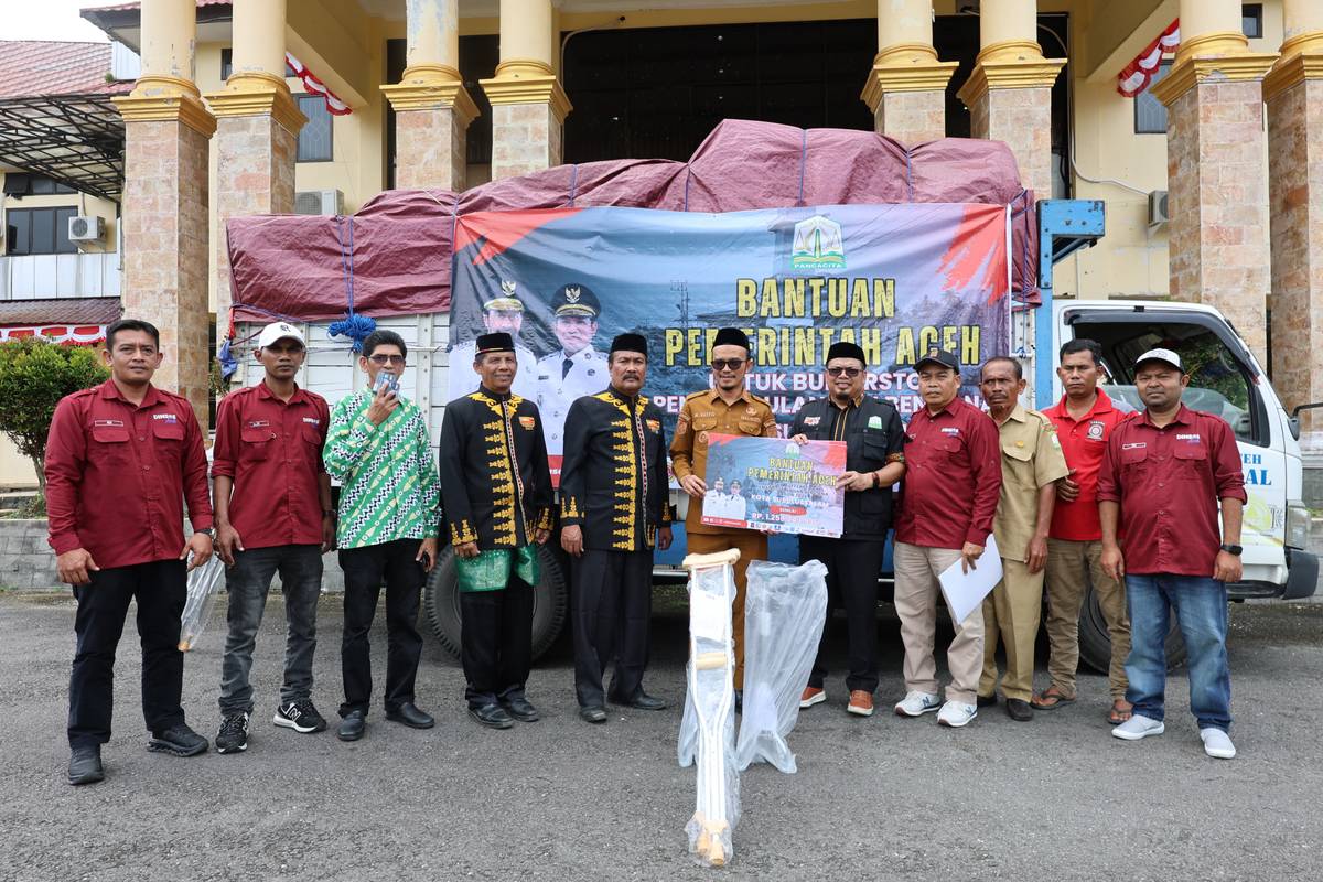 Pemerintah Aceh Salurkan Bantuan Bufferstock Bencana dan Alat Bantu Disabilitas untuk Kota Subulussalam
