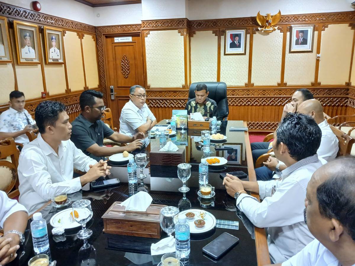 Dek Fadh Terima Kunjungan FPRMI Aceh