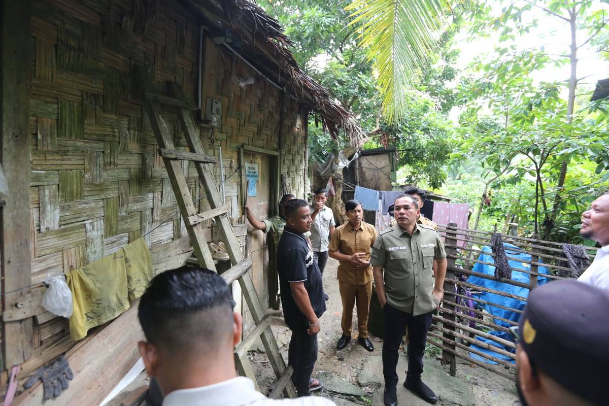 Wali Kota Lhokseumawe Tinjau Rumah Warga yang Tak Layak Huni, Tiga Unit Akan Dibangun